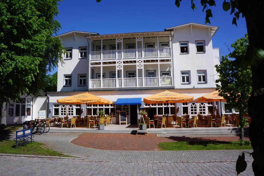 Hotel Waldperle กราล-มือริทซ์ ภายนอก รูปภาพ